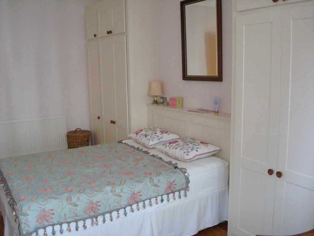 דירות לונדון Luxury Holland Park, Sleeps 2, Free S'Fast Wifi מראה חיצוני תמונה